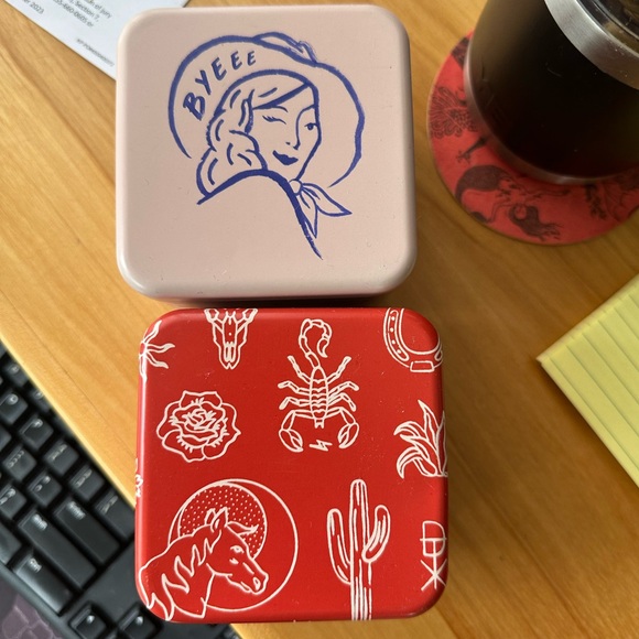 Tin Fossil his & hers watch holders - Picture 1 of 3